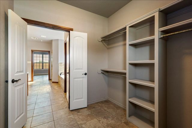 4102 NE Mossy Oak, Lawton, OK 73505