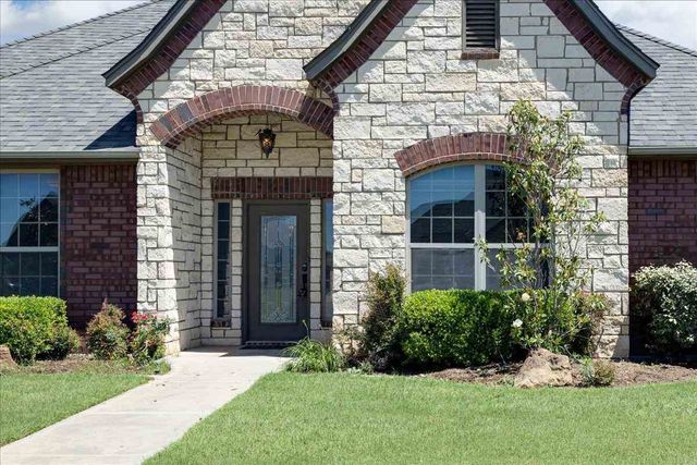 4102 NE Mossy Oak, Lawton, OK 73505