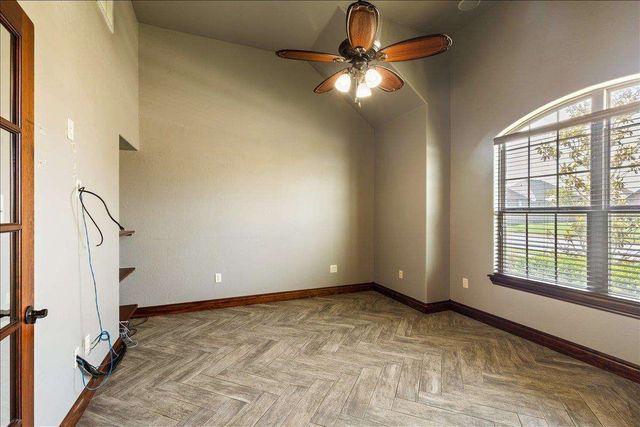 4102 NE Mossy Oak, Lawton, OK 73505