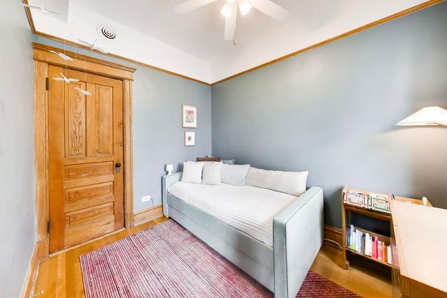 3042 N Clifton Avenue 3, Chicago, IL 60657