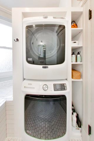 3042 N Clifton Avenue 3, Chicago, IL 60657