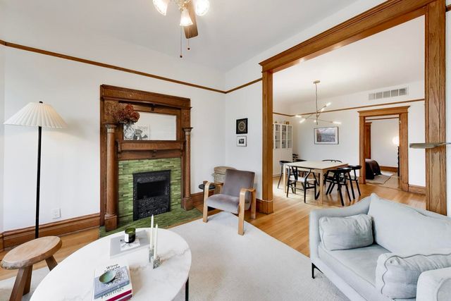 3042 N Clifton Avenue 3, Chicago, IL 60657