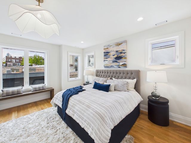 2638 W Superior Street, Chicago, IL 60612