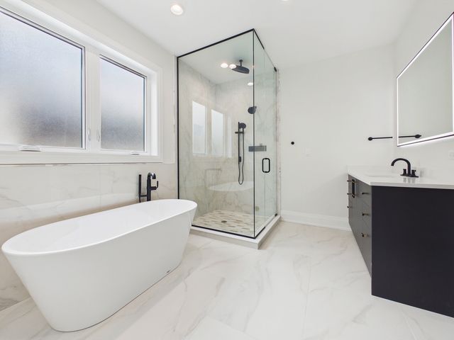 2638 W Superior Street, Chicago, IL 60612