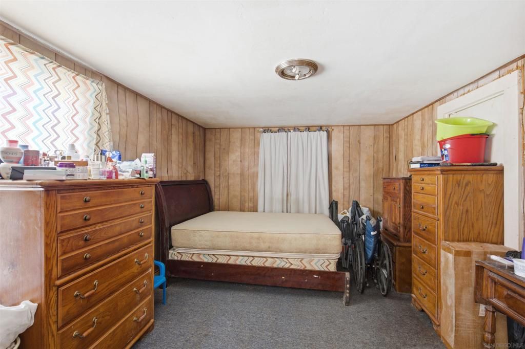 Image 2 of property listing at 2840 E 8th Street, National City, CA 91950