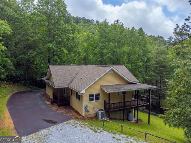 55 Cool Spring Lane, Clayton, GA 30525