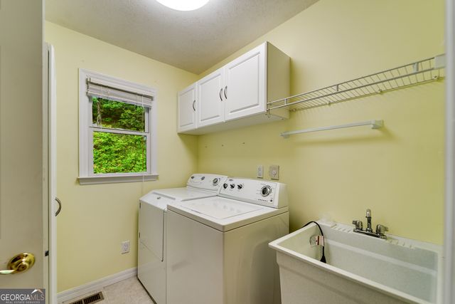 55 Cool Spring Lane, Clayton, GA 30525