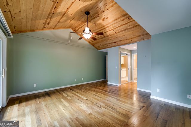 55 Cool Spring Lane, Clayton, GA 30525