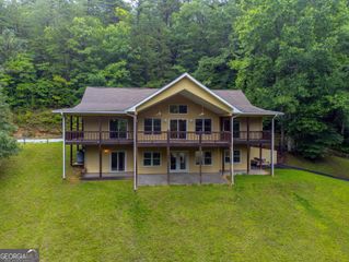 55 Cool Spring Lane, Clayton, GA 30525