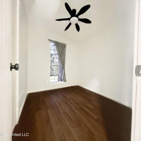 495 Chelsea Drive, Jackson, MS 39212