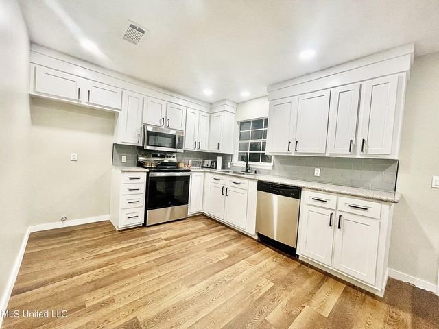 495 Chelsea Drive, Jackson, MS 39212