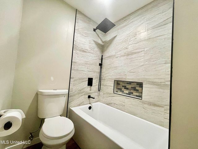 495 Chelsea Drive, Jackson, MS 39212