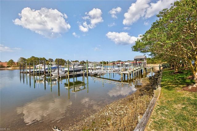 4181 Pretty Walk LN, Norfolk, VA 23518