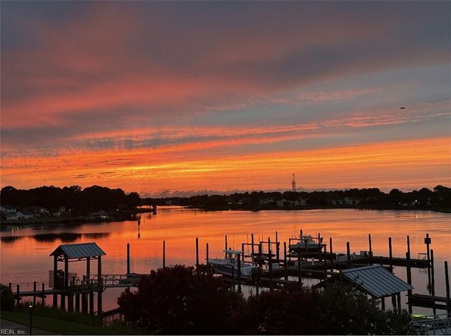 4181 Pretty Walk LN, Norfolk, VA 23518