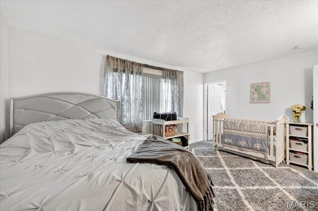 6018 Gatling Drive, Oakville, MO 63129