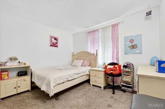 6018 Gatling Drive, Oakville, MO 63129