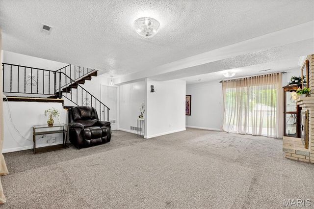 6018 Gatling Drive, Oakville, MO 63129