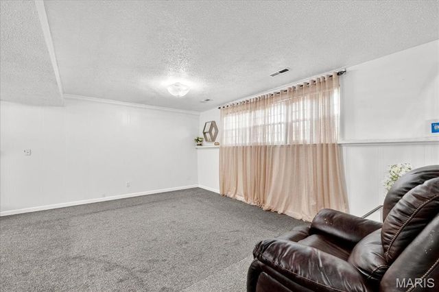 6018 Gatling Drive, Oakville, MO 63129