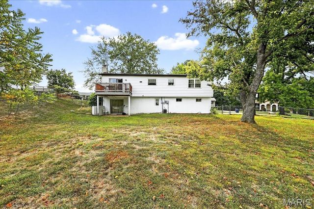 6018 Gatling Drive, Oakville, MO 63129