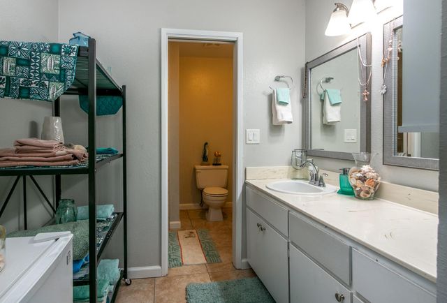 5861 Sperry Dr, Citrus Heights, CA 95621