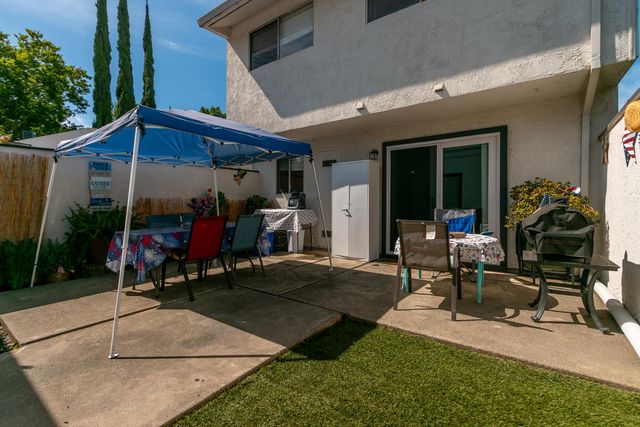 5861 Sperry Dr, Citrus Heights, CA 95621