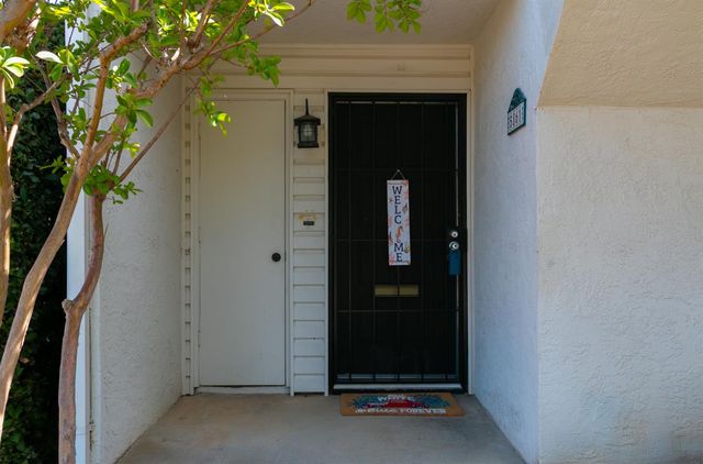 5861 Sperry Dr, Citrus Heights, CA 95621