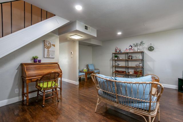 5861 Sperry Dr, Citrus Heights, CA 95621