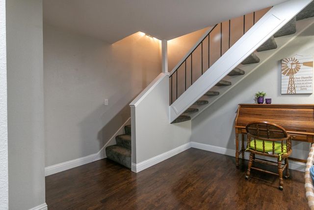 5861 Sperry Dr, Citrus Heights, CA 95621