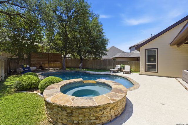 138 Cimarron Crk, Boerne, TX 78006