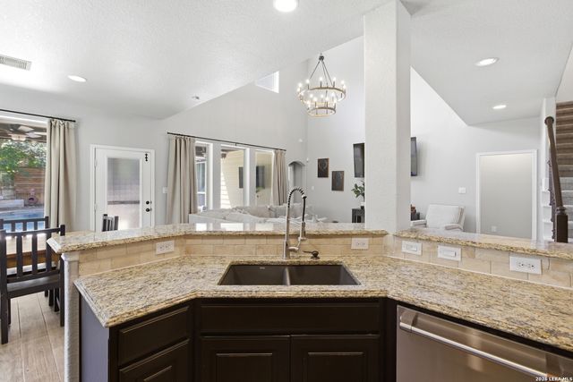 138 Cimarron Crk, Boerne, TX 78006