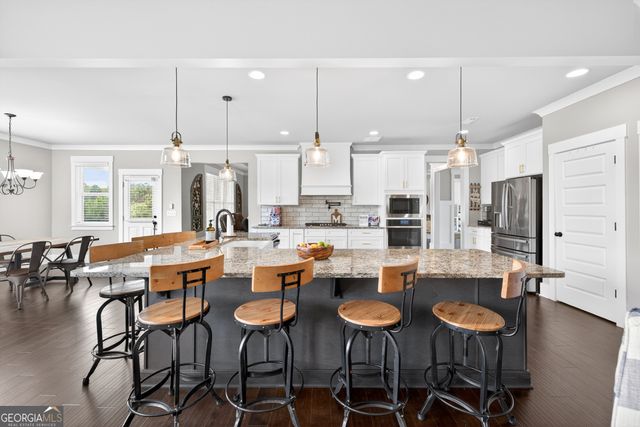 2104 Meadowood Cove, Monroe, GA 30655