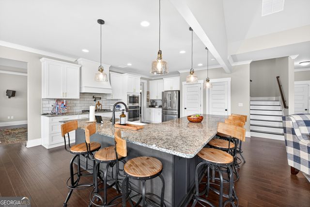 2104 Meadowood Cove, Monroe, GA 30655