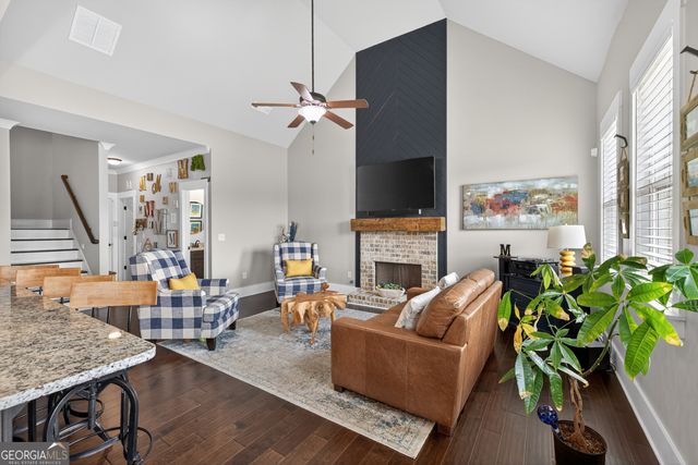 2104 Meadowood Cove, Monroe, GA 30655