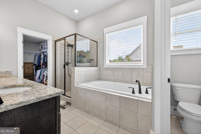 2104 Meadowood Cove, Monroe, GA 30655