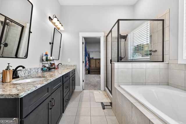 2104 Meadowood Cove, Monroe, GA 30655