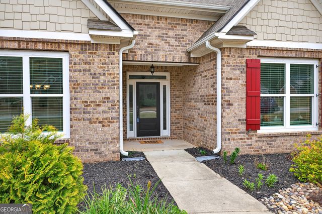 2104 Meadowood Cove, Monroe, GA 30655