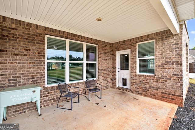 2104 Meadowood Cove, Monroe, GA 30655