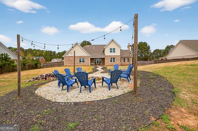 2104 Meadowood Cove, Monroe, GA 30655