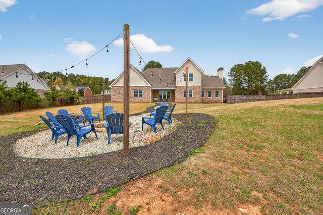 2104 Meadowood Cove, Monroe, GA 30655