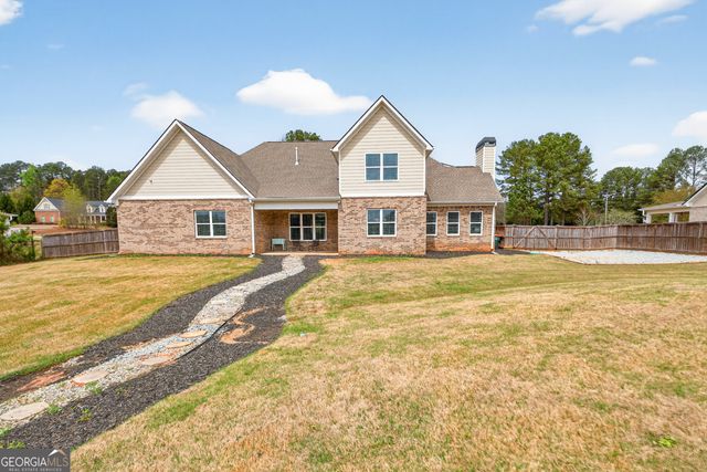 2104 Meadowood Cove, Monroe, GA 30655