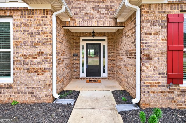 2104 Meadowood Cove, Monroe, GA 30655