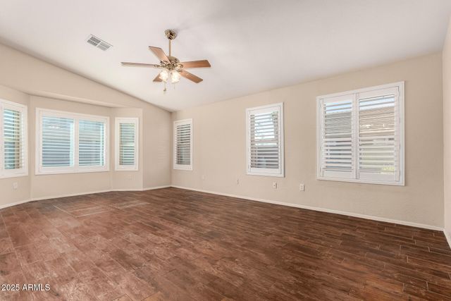 2513 W CARTER Road, Phoenix, AZ 85041