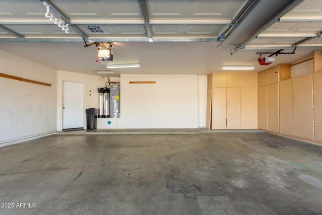 2513 W CARTER Road, Phoenix, AZ 85041