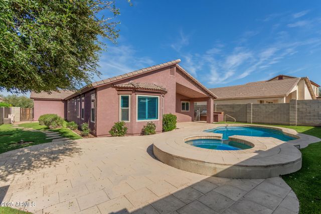 2513 W CARTER Road, Phoenix, AZ 85041