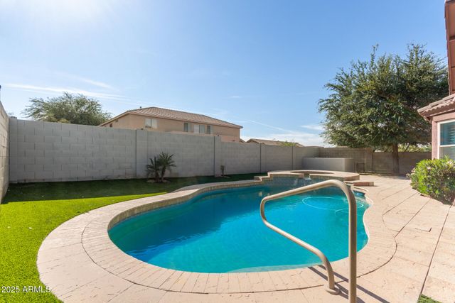 2513 W CARTER Road, Phoenix, AZ 85041