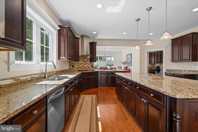 7435 MASON LANE, Falls Church, VA 22042