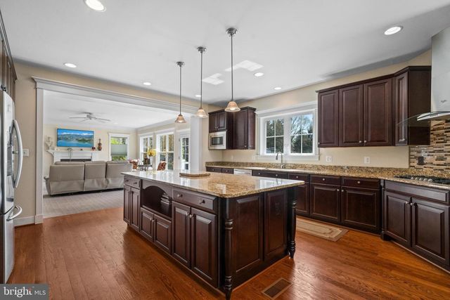 7435 MASON LANE, Falls Church, VA 22042