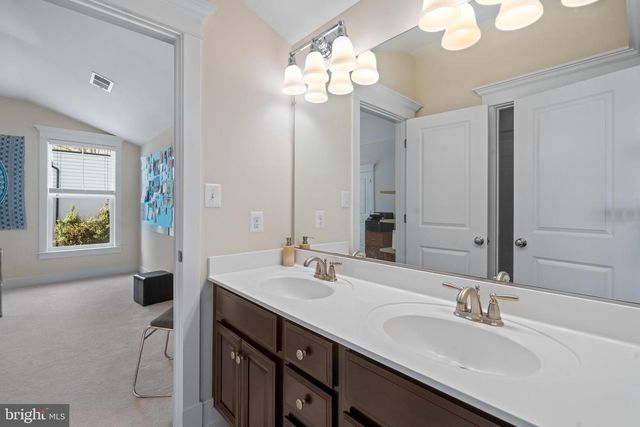 7435 MASON LANE, Falls Church, VA 22042