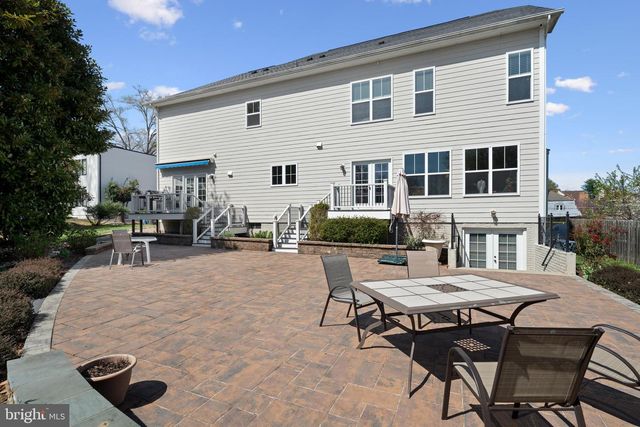 7435 MASON LANE, Falls Church, VA 22042