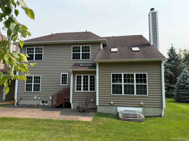 415 Vassar Place, Fishkill, NY 12524